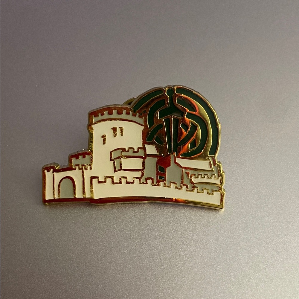 Disney Loungefly Princess Merida Castle Blind Box Pin